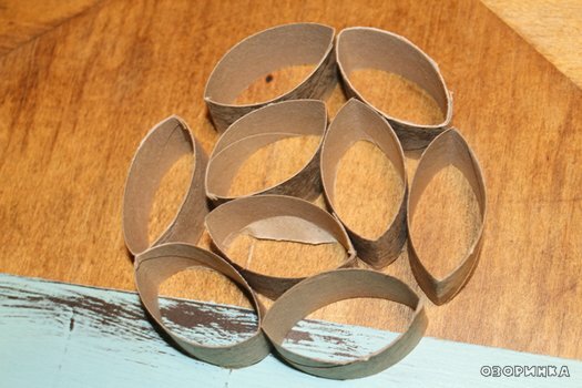 варианты декора из туалтетных трубочек