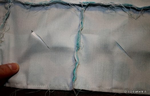 делаем прорези в отсеках для одеяла 